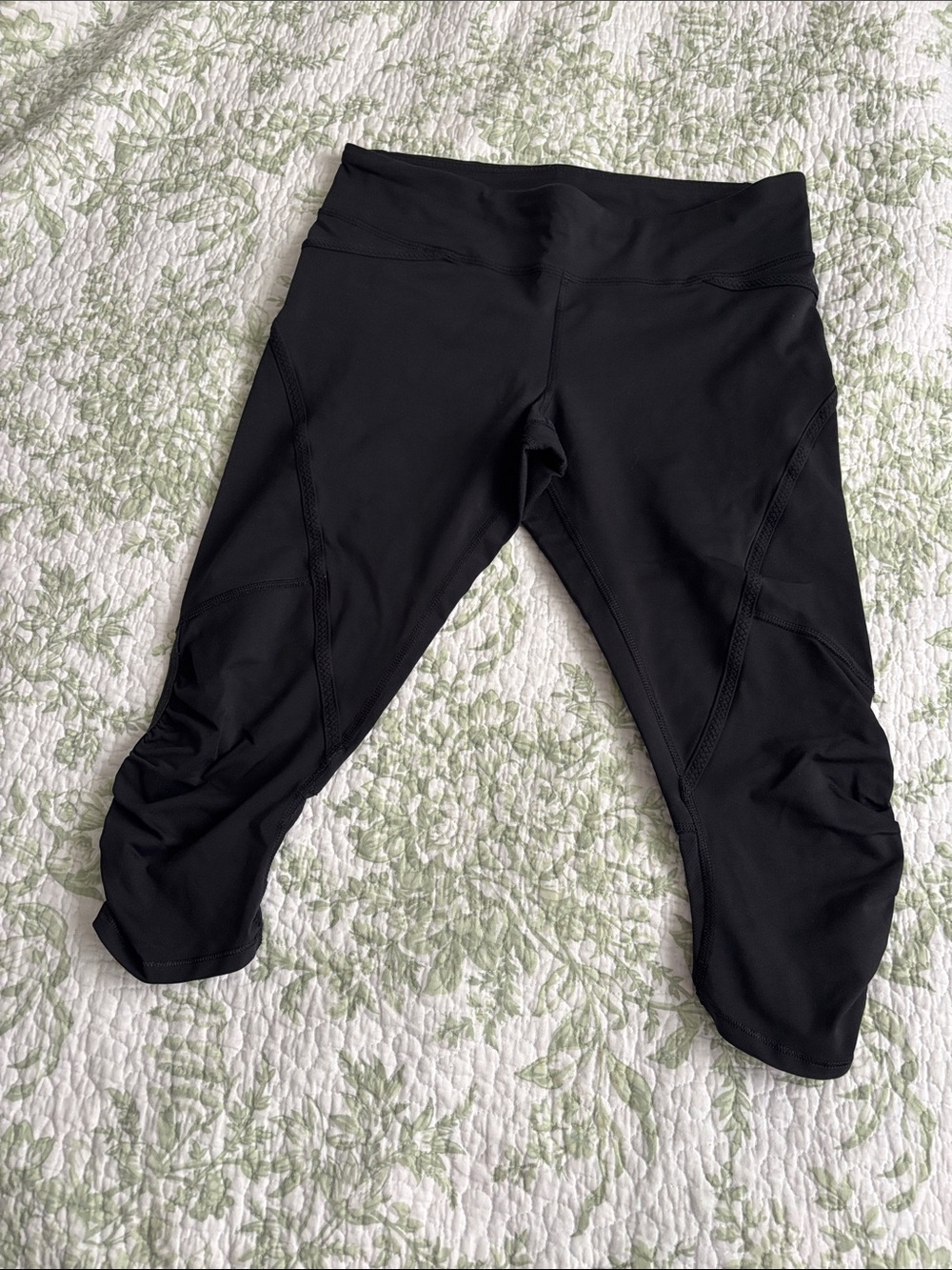 Lululemon capri leggings